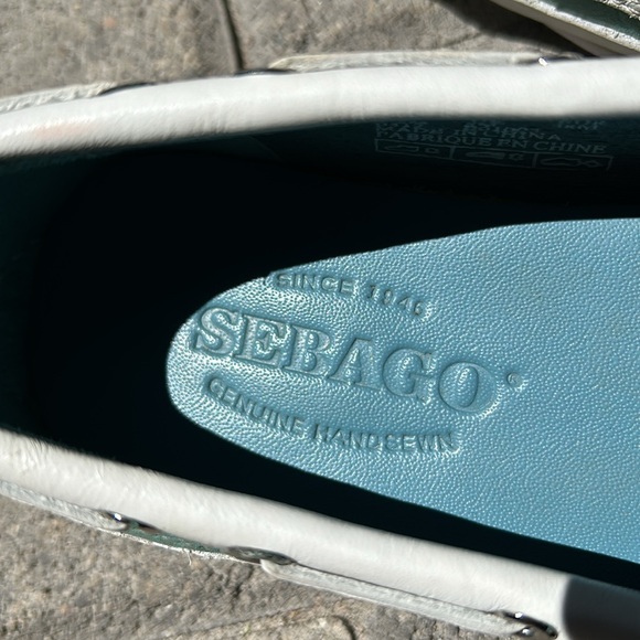 Sebago  women’s Leather Boat Shoes in Seaglass Aqua and White - size 7.5 US - Picture 2 of 6